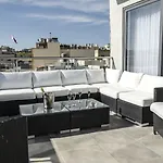 Paramount Bay Penthouse Birżebbuġa