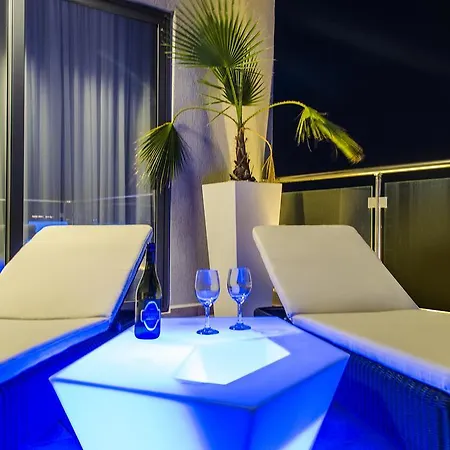 Paramount Bay Penthouse *