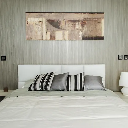 Paramount Bay Penthouse * Birzebbuga