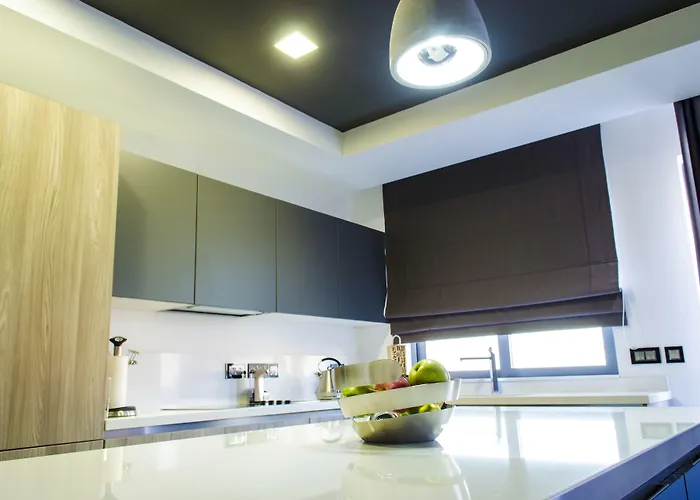 Paramount Bay Penthouse Apartment *