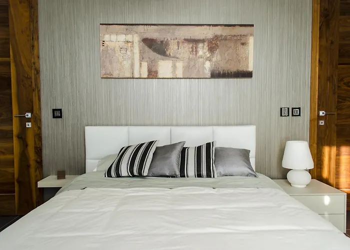 Paramount Bay Penthouse * Birżebbuġa