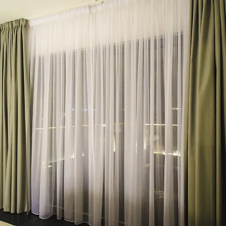 派拉蒙湾顶层公寓