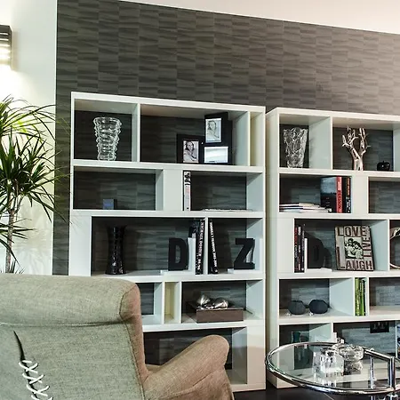 Paramount Bay Penthouse *