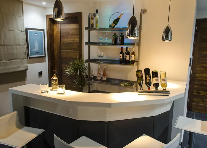 Paramount Bay Penthouse *